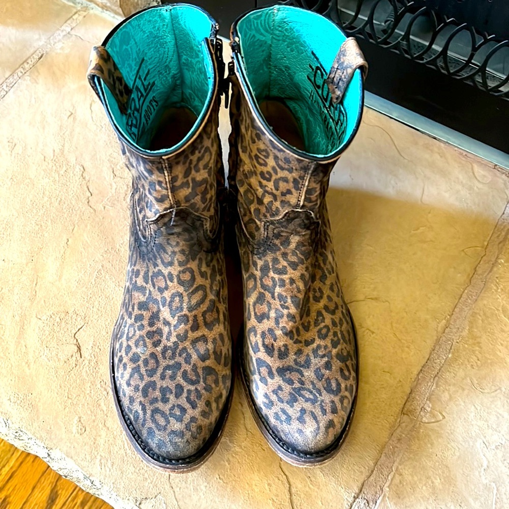 Corral Leopard Ankle boots